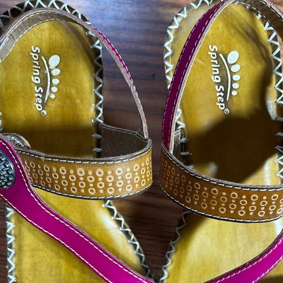 L’artiste by Spring Step  Dreamer Leather Sling Heeled Sandals Floral Detail Sz - Picture 6 of 8